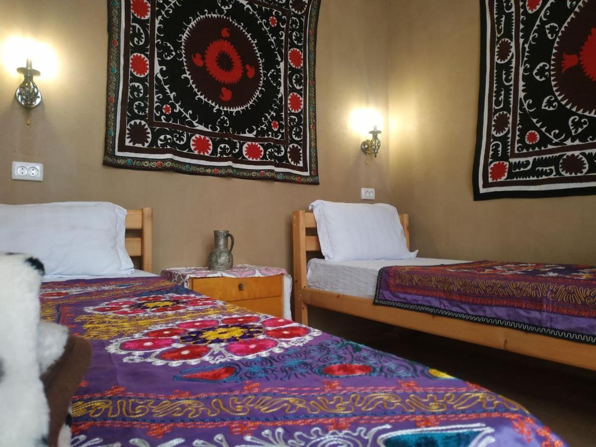 Azaliya Hostel Samarkand Buitenkant foto
